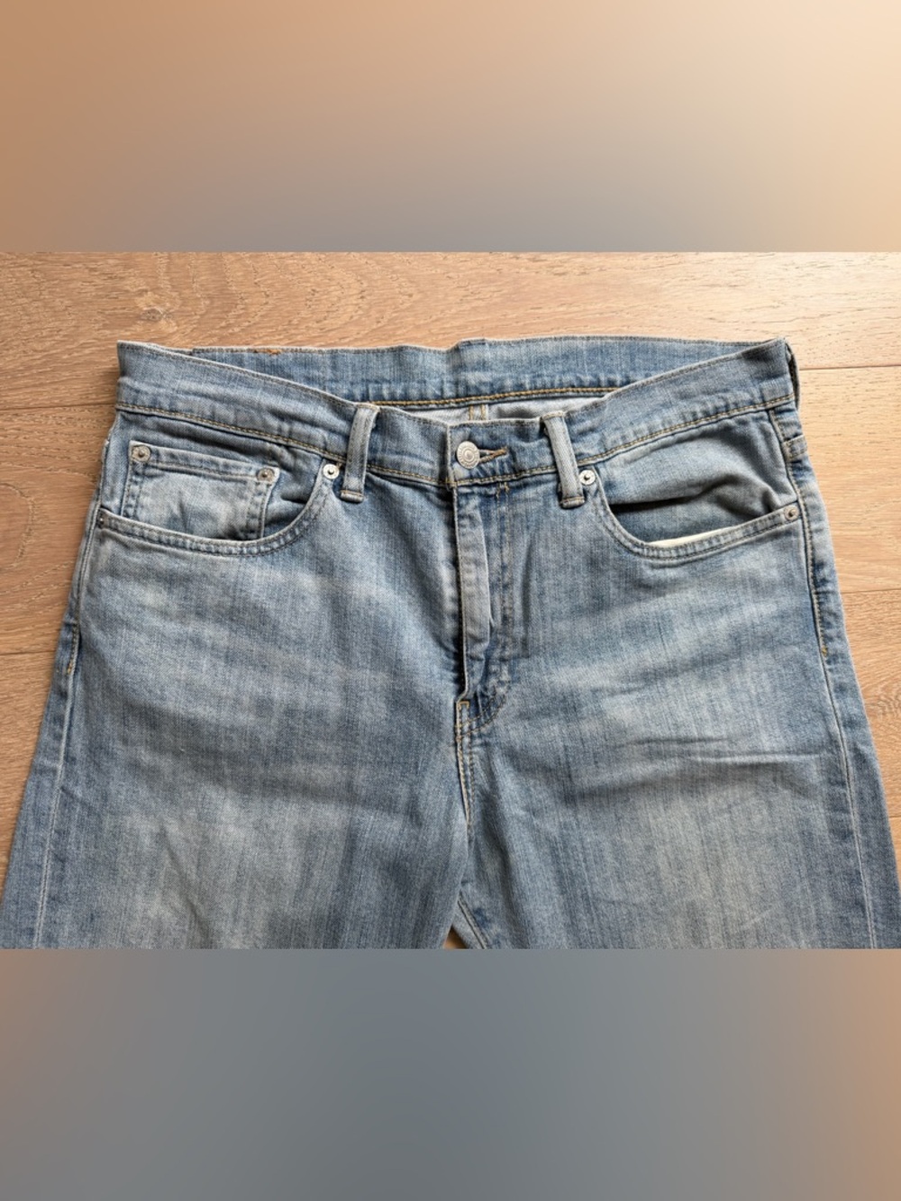 Levi’s 513 Slim Straight Jeans Men’s 33x32 Light Wash Denim - Picture 2 of 4
